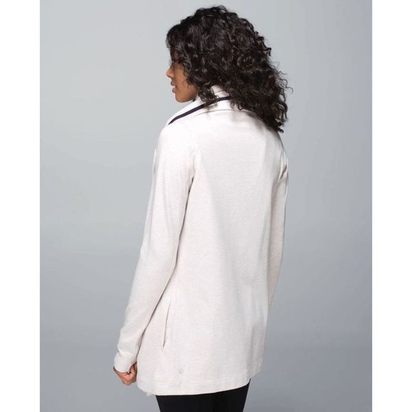 Lululemon Savasana Wrap Heather Light Brown  Size 6 - Picture 12 of 12